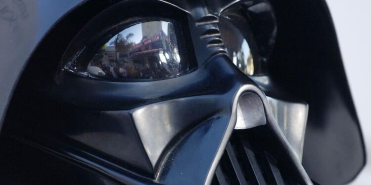 Darth Vader crashes San Diego meeting to mock Flock spy cameras