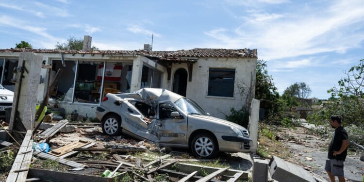 A tornado tears through a village in southern France, wrecking 300 homes