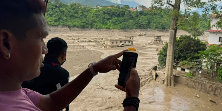 At least 8 killed and hundreds missing after avalanche triggers deadly flash floods in Nepal