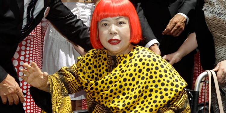 Yayoi Kusama, who splashed polka dots across the art world, dies at 97 in Tokyo