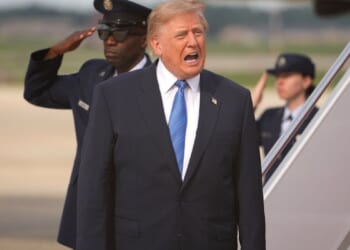 Trump dismisses Chinese spying concerns