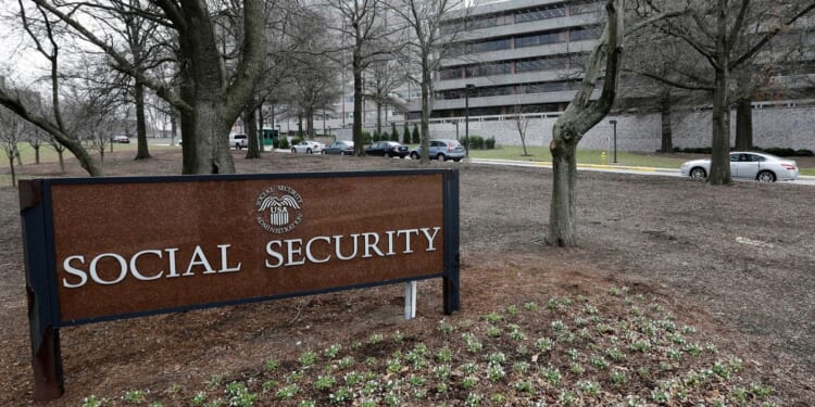 ‘Deceased’ man managed to get Social Security for 24 years