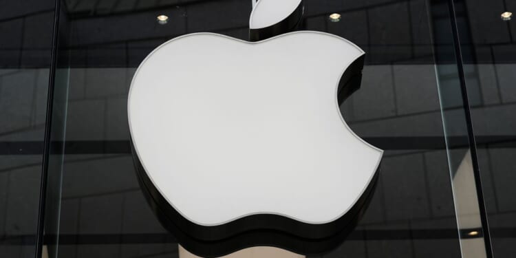 Trump has asked Apple to change Lake Ontario name to ‘Lake America’ on its maps, interior chief says