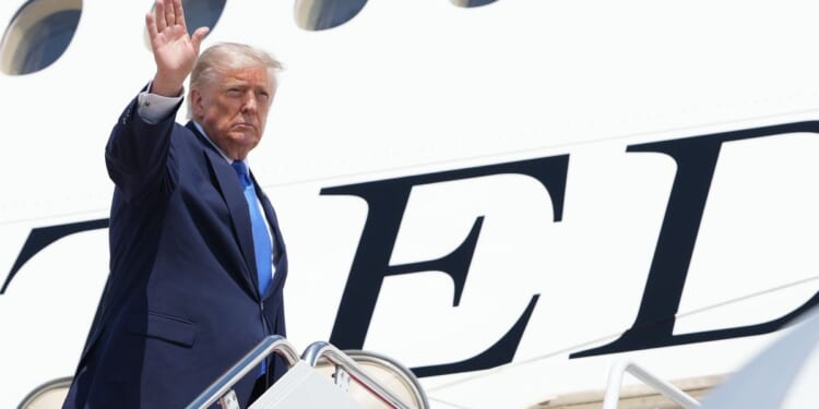 Trump plans federal pay freeze in 2027, raising hackles among Democrats and unions