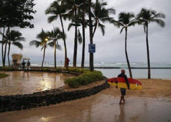 Hawaii Dem Candidate Pulls Knife on Beachgoer Over Music Volume Dispute – PJ Media