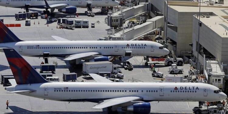 Delta flight out of L.A. detours to Las Vegas after pressurization problem