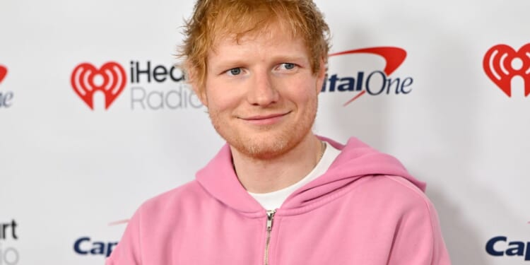 Ed Sheeran delays start time of Philadelphia concert amid Macklemore fallout