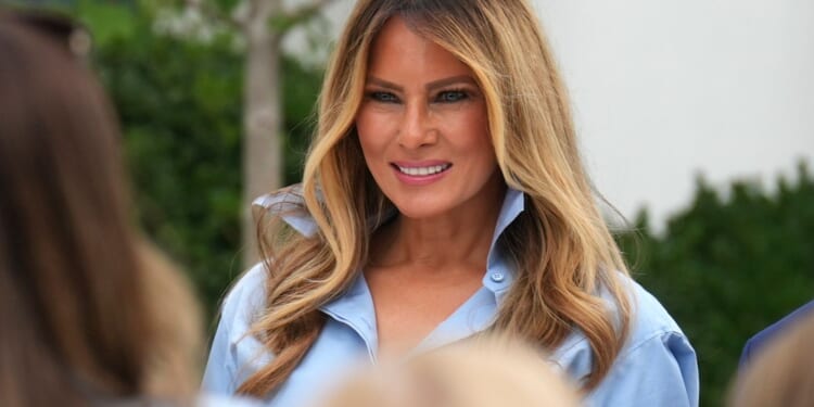 First lady Melania Trump says Xi state visit will include flyovers, visit to National Archives