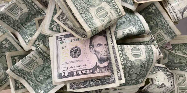 Illegal Alien’s Ponzi Scheme Defrauded Victims of $31 Million – PJ Media