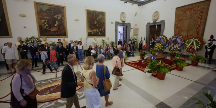 Mourners in Rome pay last respects to Italian activist Emma Bonino