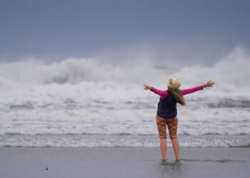 Nor'easter to lash the East Coast with strong winds, flooding and heavy rain