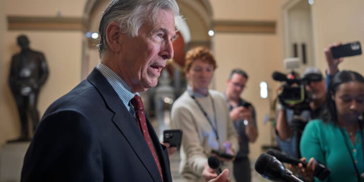 North Virginia congressman says his constituents shouldn't be 'guinea pigs' for FAA's new AI tool