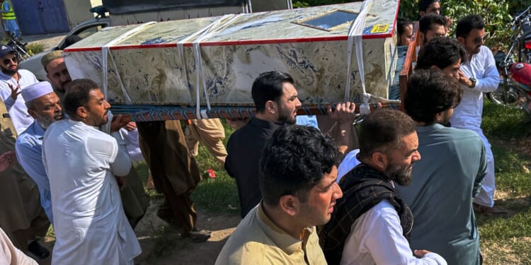 Pakistani forces end 20-hour standoff with militants in the northwest