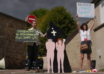 Pope Leo XIV will meet with the French abuse survivors as critics demand action