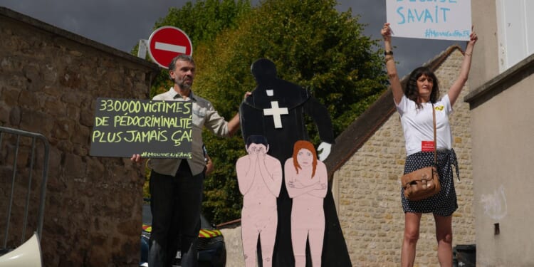 Pope Leo XIV will meet with the French abuse survivors as critics demand action