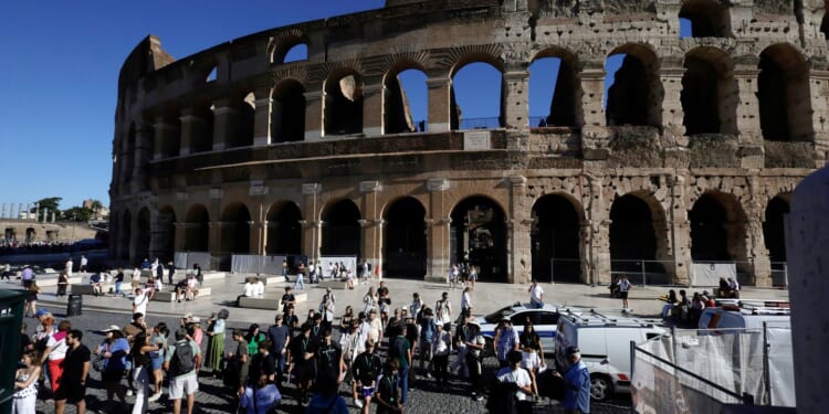 Rome's Colosseum closed for a day following worker's death