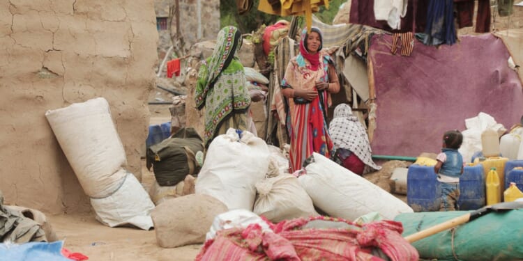 Tens of thousands flee as Iran-backed rebels draw Yemen into the wider war