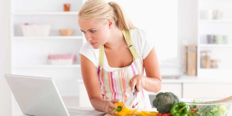 The more Americans use AI for recipes, the less they trust it