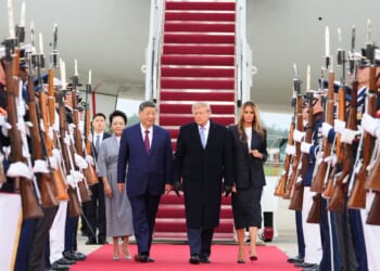Trump personally greets Chinese leader XI to kick off three-day visit in Washington