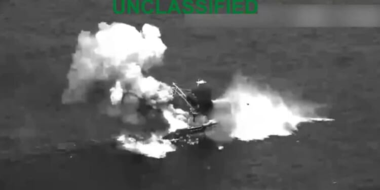 SOUTHCOM sank a vessel belonging to an Ecuadorian drug trafficking group on Sept. 7, 2026, in the eastern Pacific.