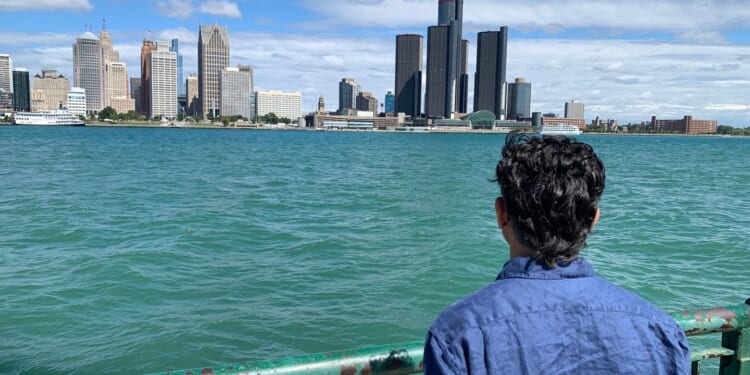 U.S. tourism groups want to win Canadian visitors back. A testy trade war isn't helping
