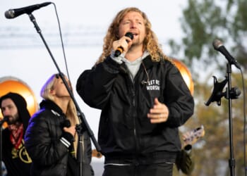 Donor revives fraud claims against Christian worship leader Sean Feucht over a $250,000 donation