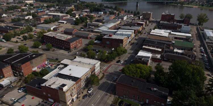 Ohio woman sues hospital that amputated her wrong leg
